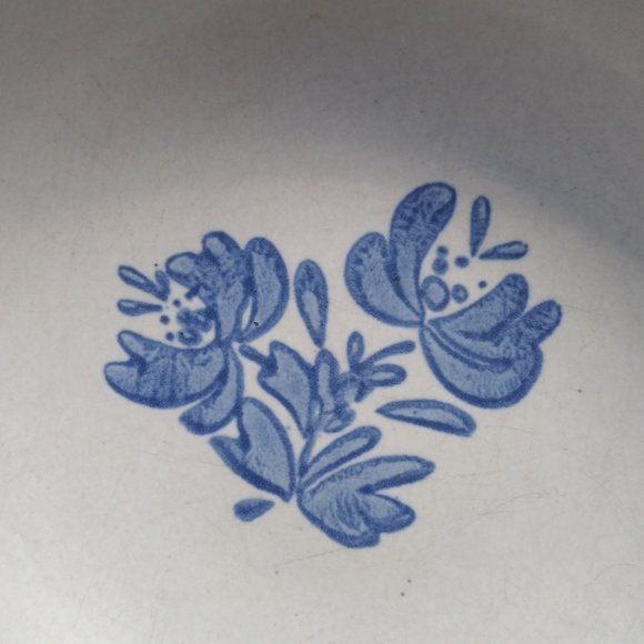Vintage Pfaltzgraff Yorktowne Soup or Cereal Bowl - Picture 2 of 5